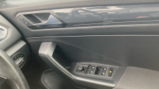 Volkswagen T-Roc 2.0 TDI 4MOTION SEL 5dr Diesel Hatchback